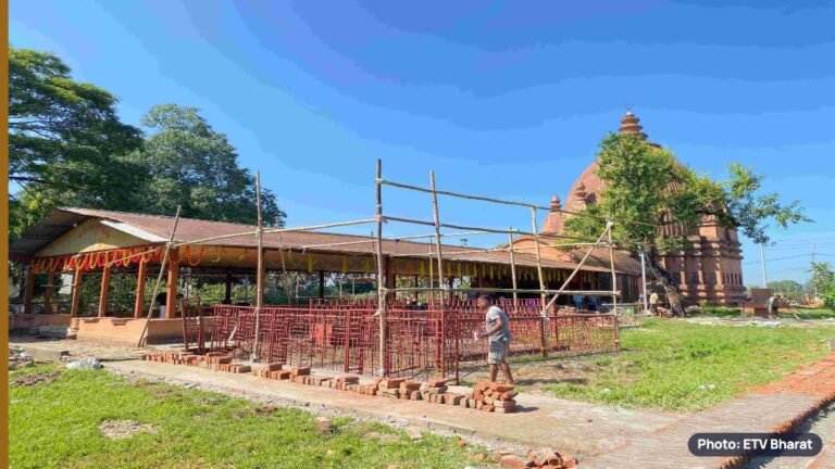 Muslim family still receives Ashtami prasad at Sivasagar's Devidoul (photo: ETV Bharat)